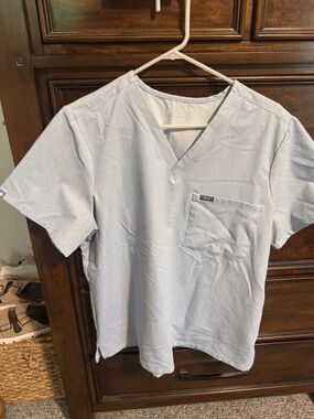 Figs womens Catarina scrub top